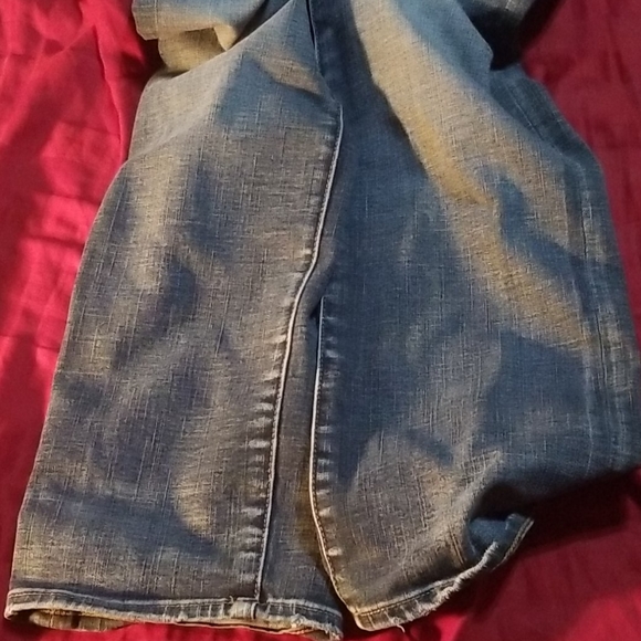 Jeans - Picture 2 of 6